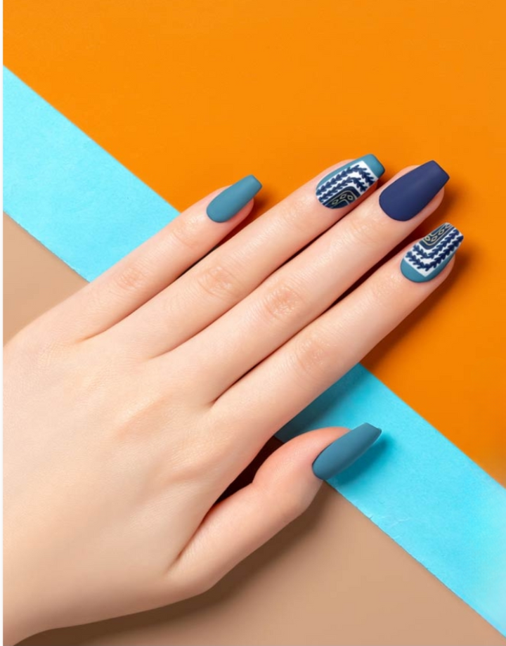 GDL Nail Art-Indigo Elegance
