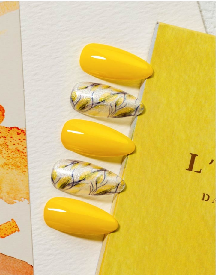 GDL Nail Art-Golden Bloom