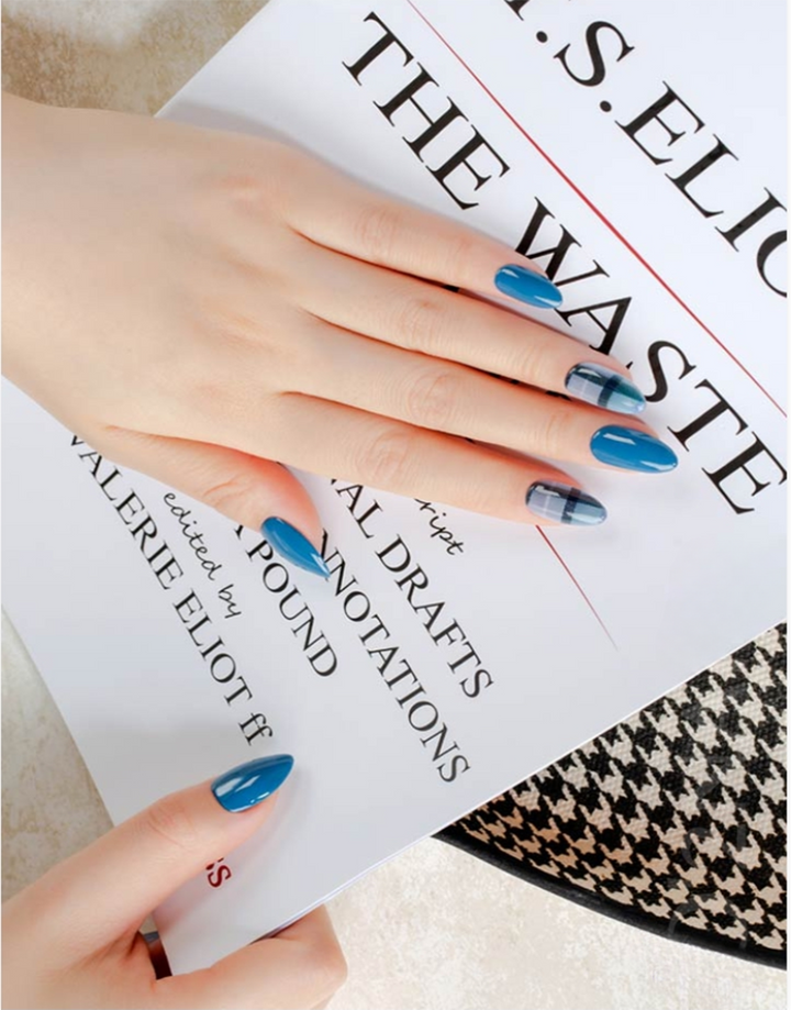 GDL Nail Art-Chic Plaid